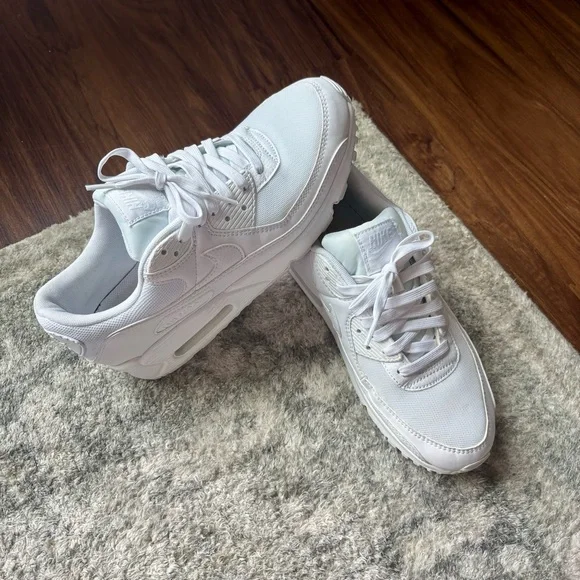 Nike Air Max 90 Women’s All White Sneakers - Picture 7 of 7